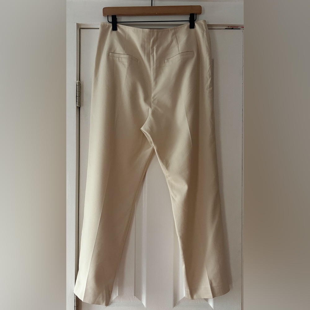 Trina Turk Cream Dress Pants Elegant Design Size 8 TENCEL NWOT - Picture 2 of 4